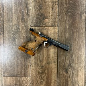 *VENDU* - UNIQUE DES-69 – Calibre .22 LR