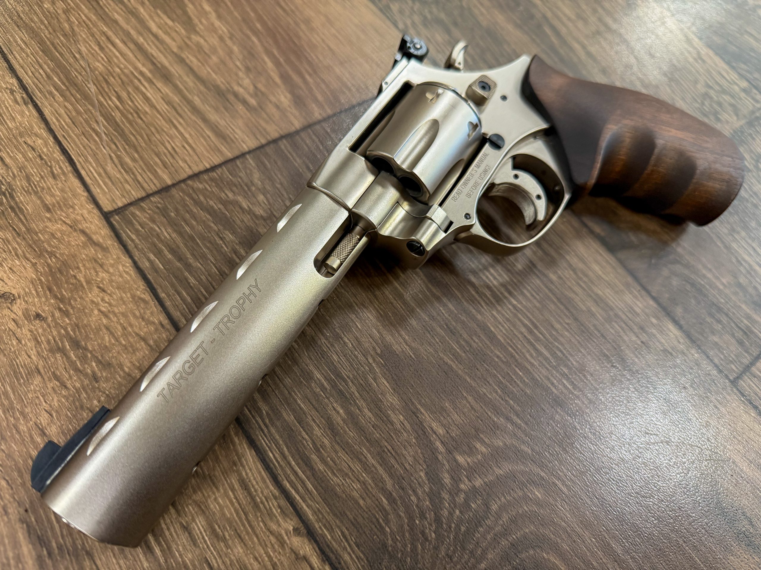 *VENDU* - WEIHRAUCH HW357 TARGET TROPHY COMBAT - Calibre .357 MAGNUM – Image 5